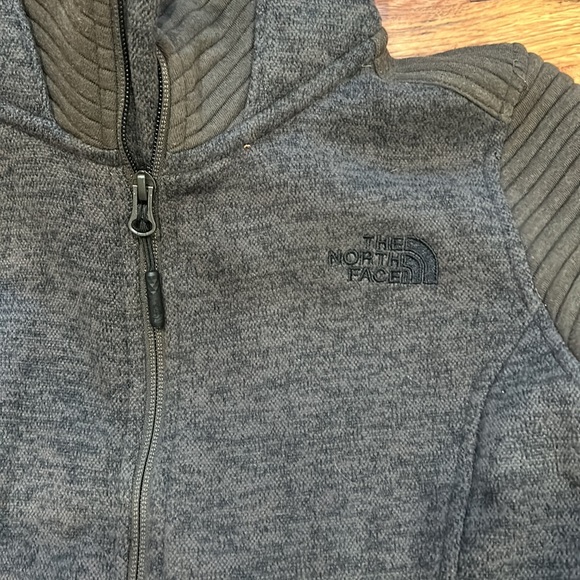 North face sweatshirt material zip up jacket - Picture 3 of 4